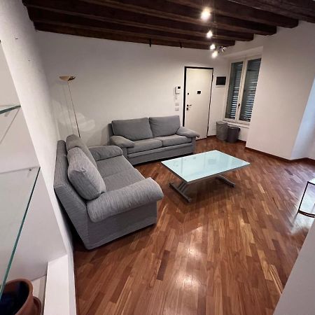 Magnifico Appartamento Ristrutturato Milano Exteriör bild