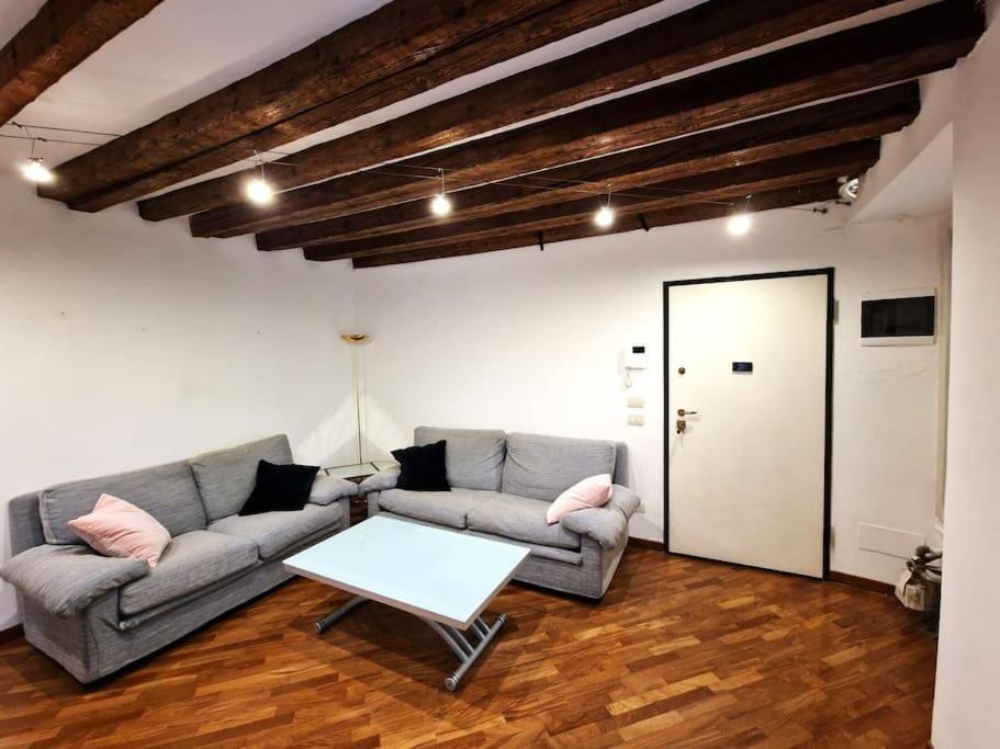 Magnifico Appartamento Ristrutturato Milano Exteriör bild