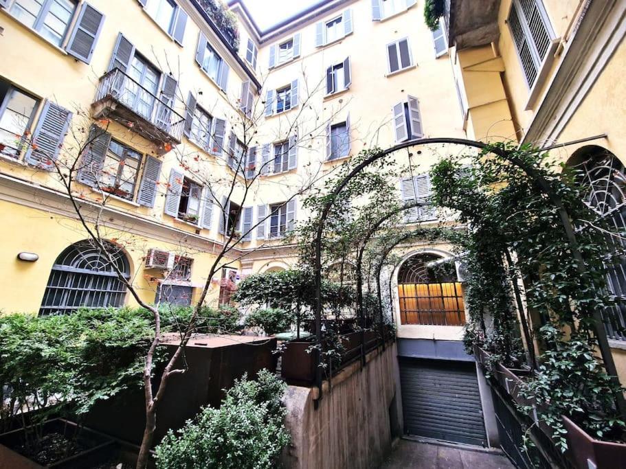 Magnifico Appartamento Ristrutturato Milano Exteriör bild